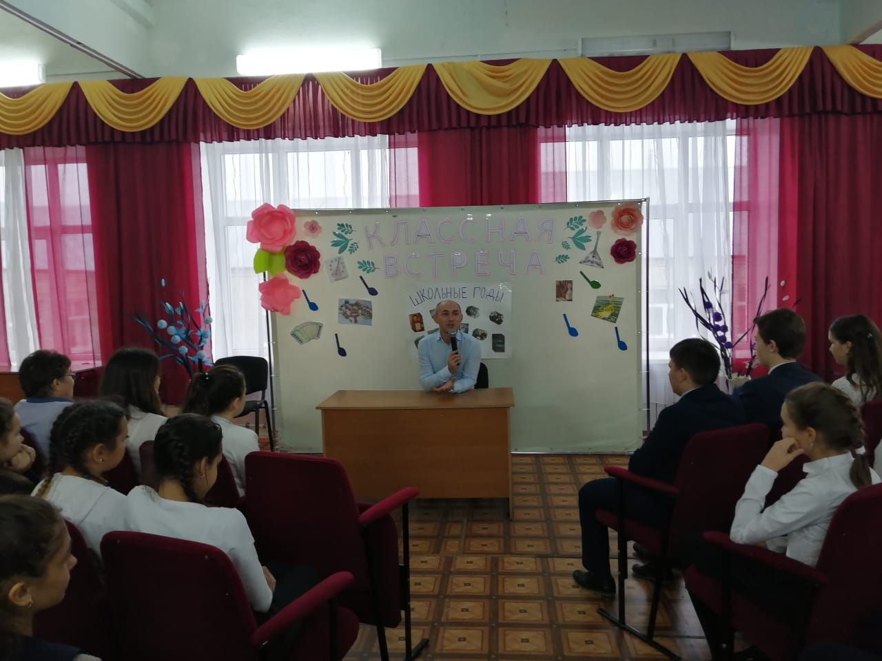 Выпускник Базарно-Матакской школы Алькеевского района Максуд Юлдашев приезжал в свою школу навстречу с учениками