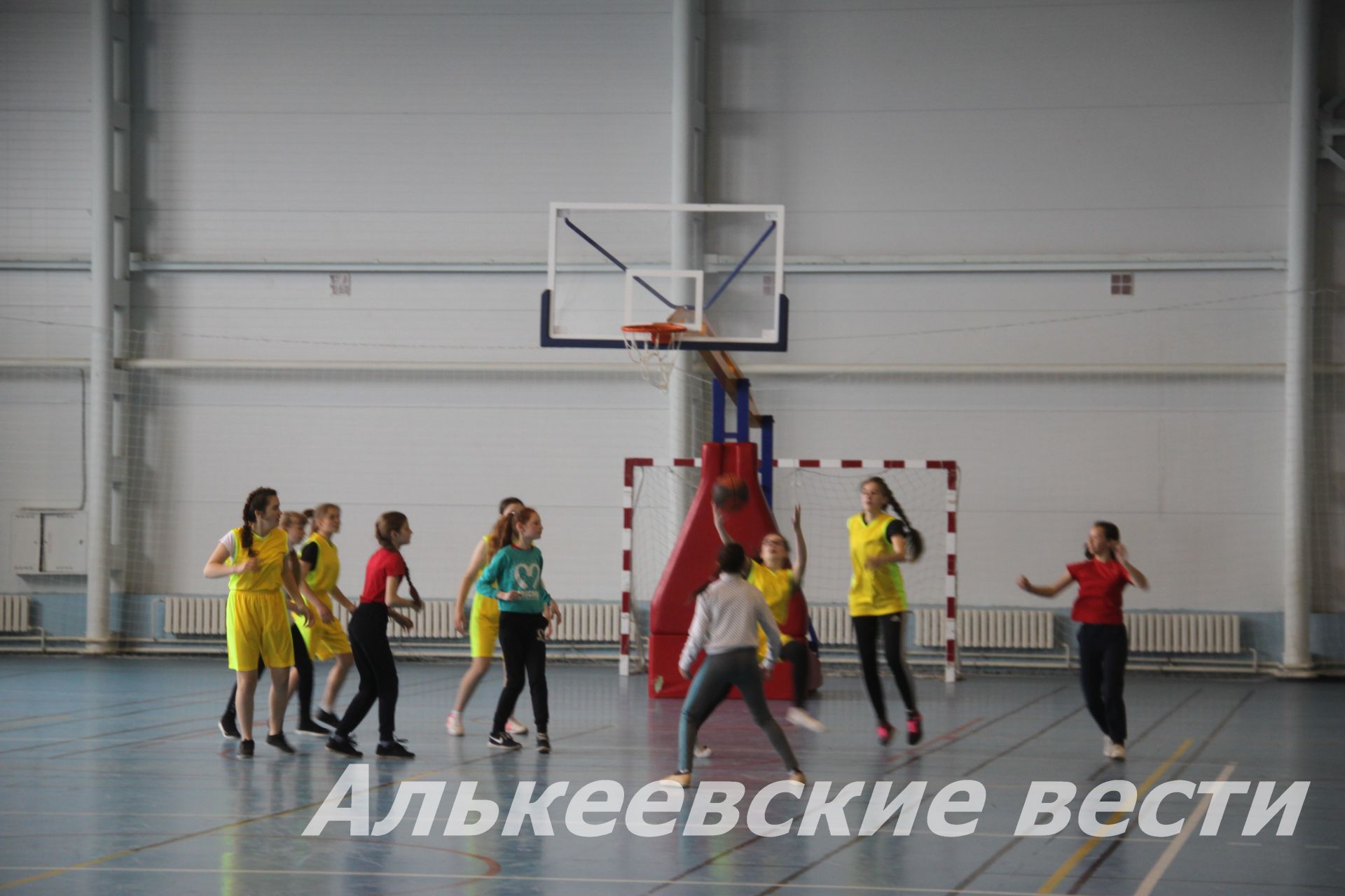 Әлки районында Бөек Ватан сугышы ветераны Фоат Әхмәтшин истәлегенә баскетбол турниры узды