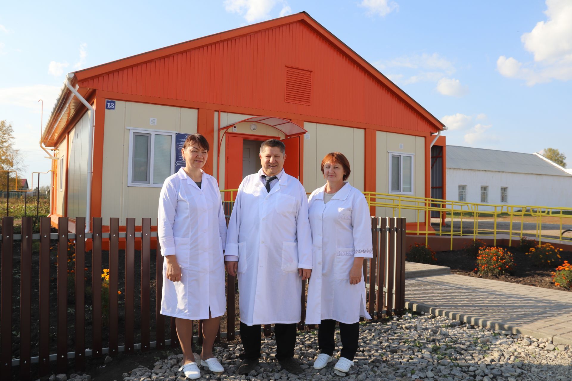 В селе Чувашский Брод Алькеевского районв открылось новое модульное здание амбулатории