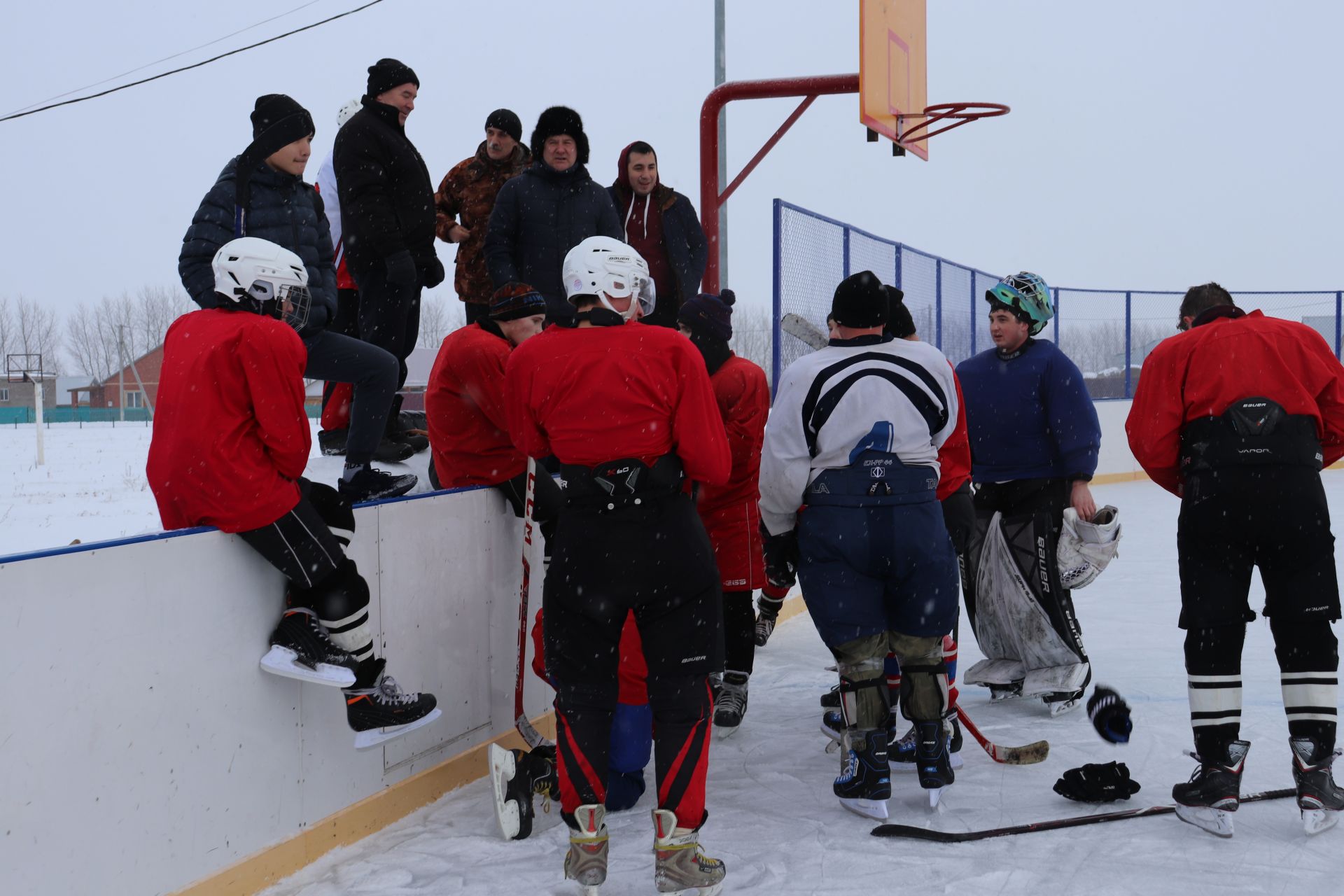 Әлки районында юбилейларга багышланган хоккей бәйгесе узды