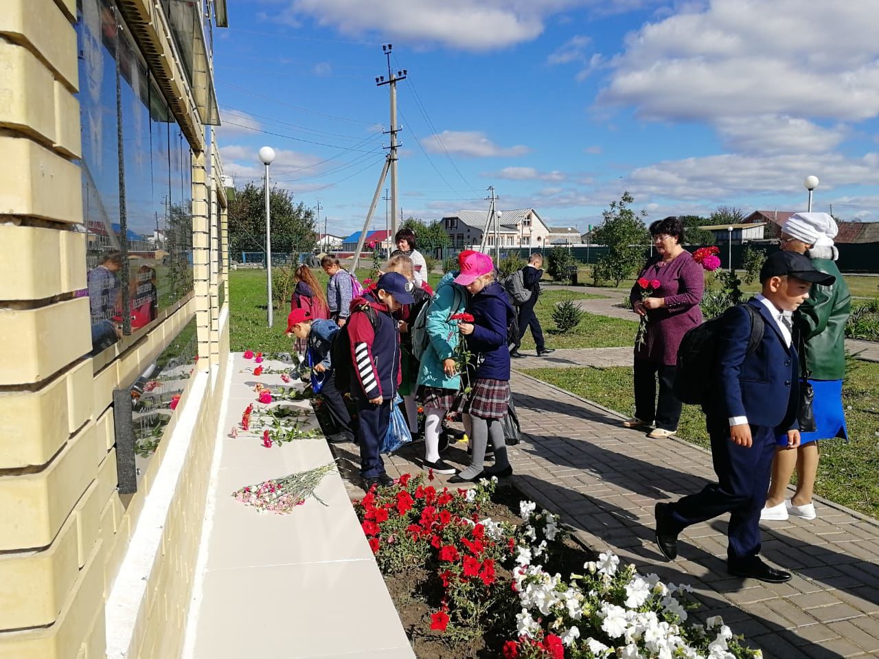 Учащиеся гимназии имени Наби Даули Алькеевского района приняли участие в акции «Неделя добрых дел»