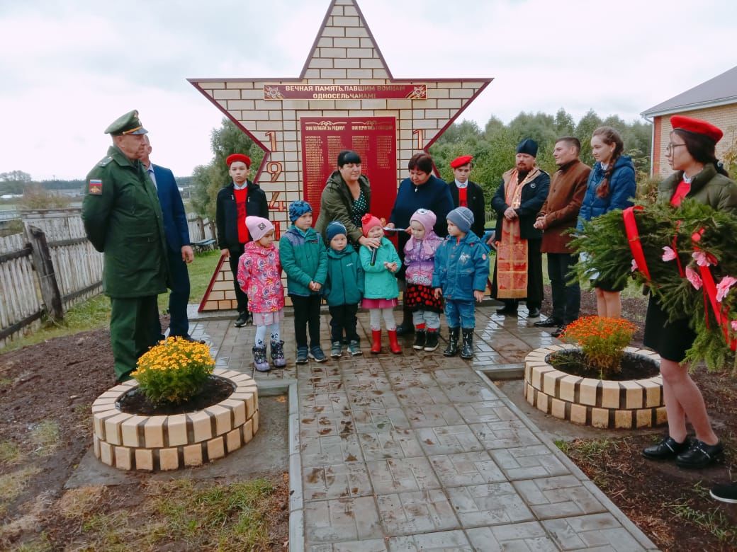 В Алькеевском районе открыли еще один памятник участникам Великой Отечественной войны