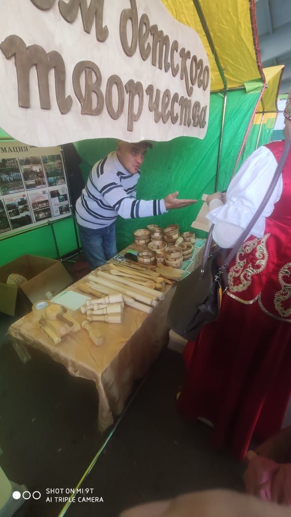 Школы Алькеевского района выручили на ярмарке в Казани 100 тысяч рублей