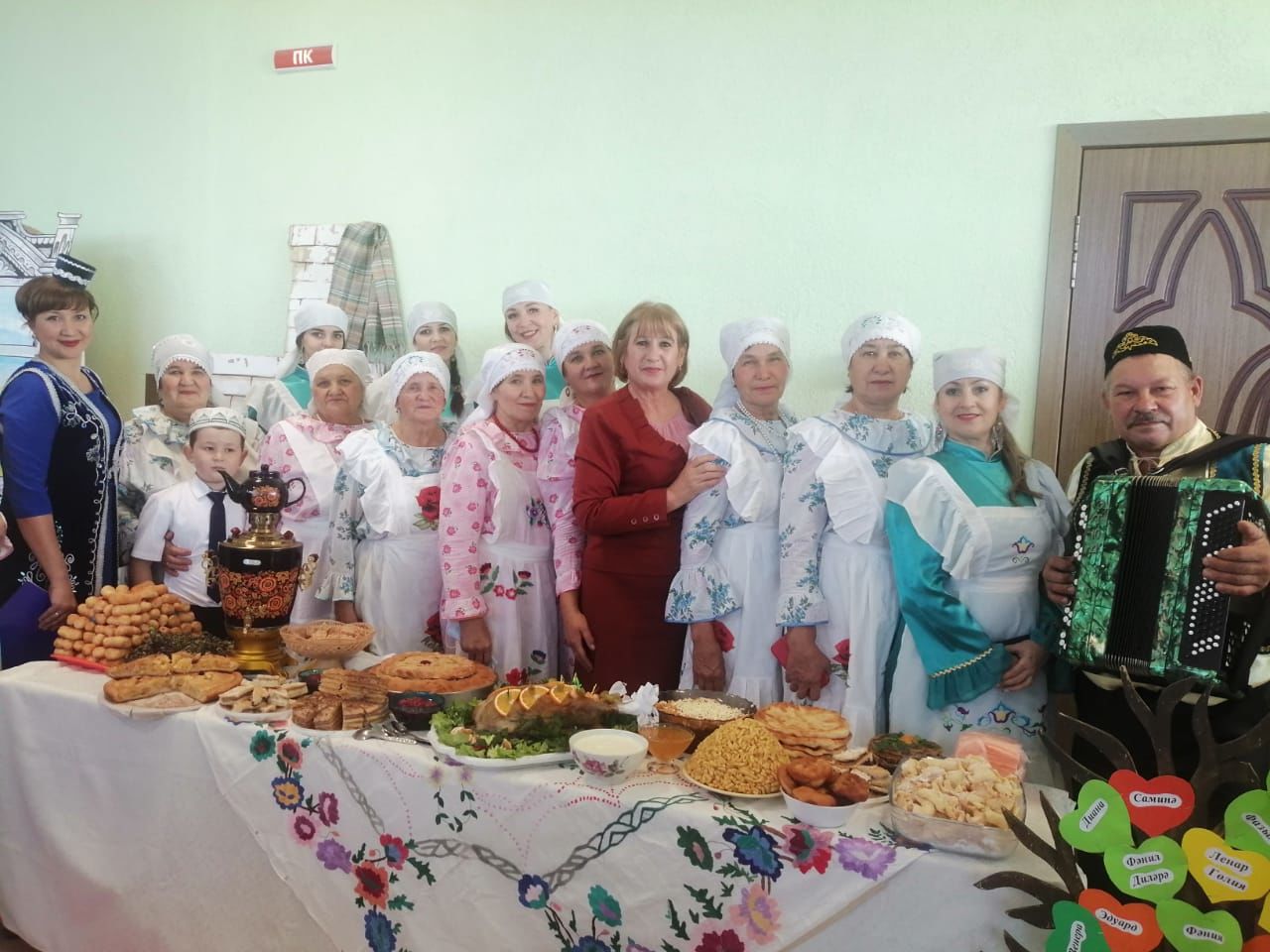 Семья Мингазовых из Алькеевского района заняла третье призовое место на зональном этапе республиканского конкурса родословных