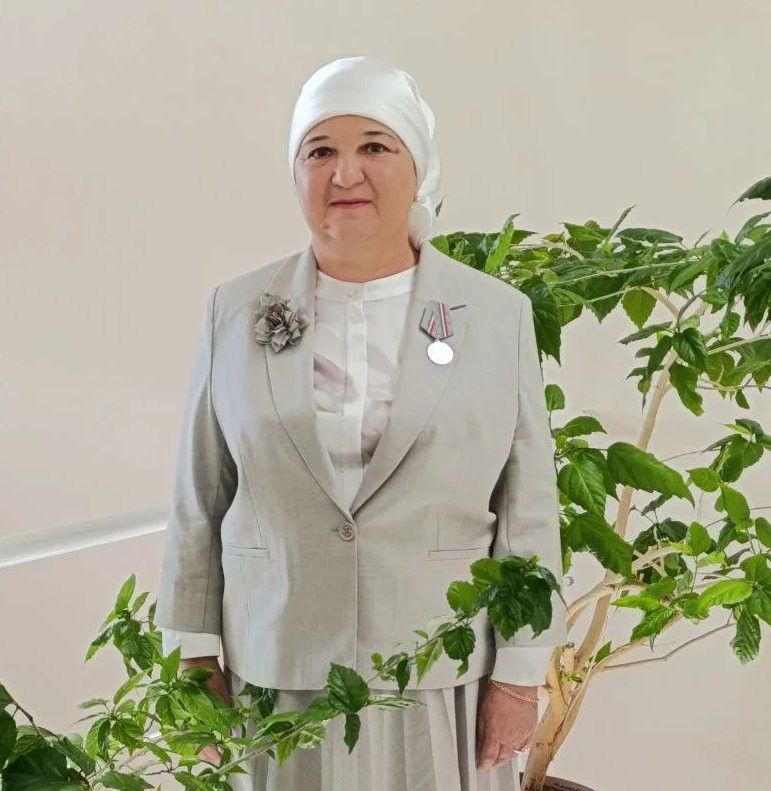 Лира Габдрахманова – Россия Герое Раилнең әнисе