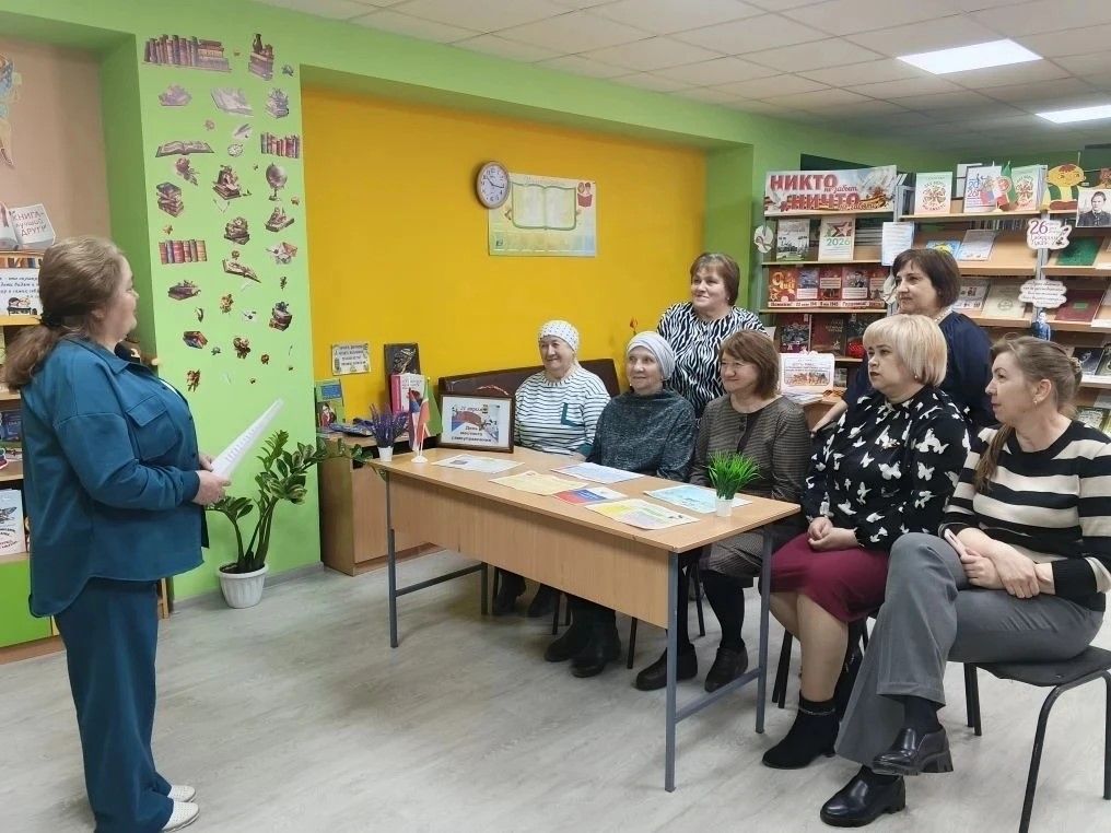 В селе Чувашский Брод организовали круглый стол на тему: «Местное самоуправление: вчера, сегодня, завтра»