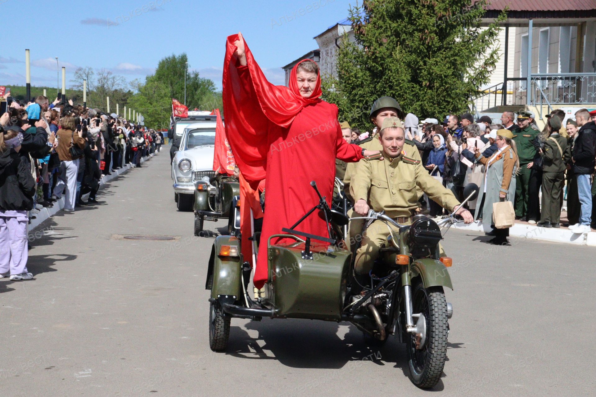 Сегодня – великий праздник, День Победы!