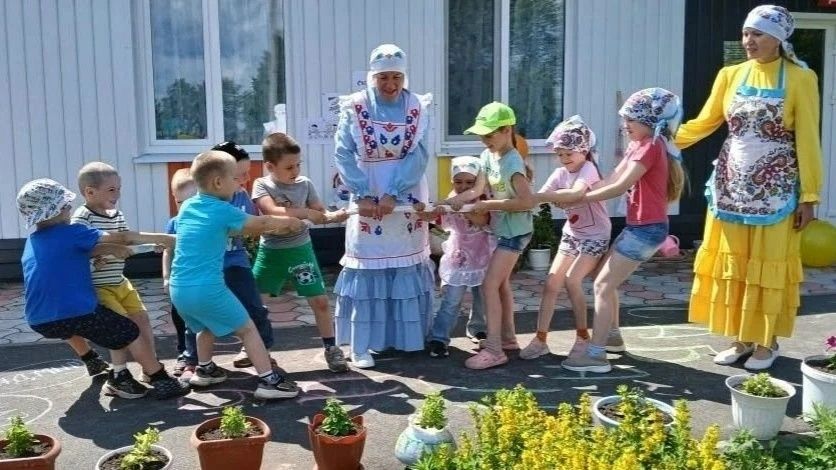 Югары Әлморзадагы «Алсу» балалар бакчасында Сабантуй узды