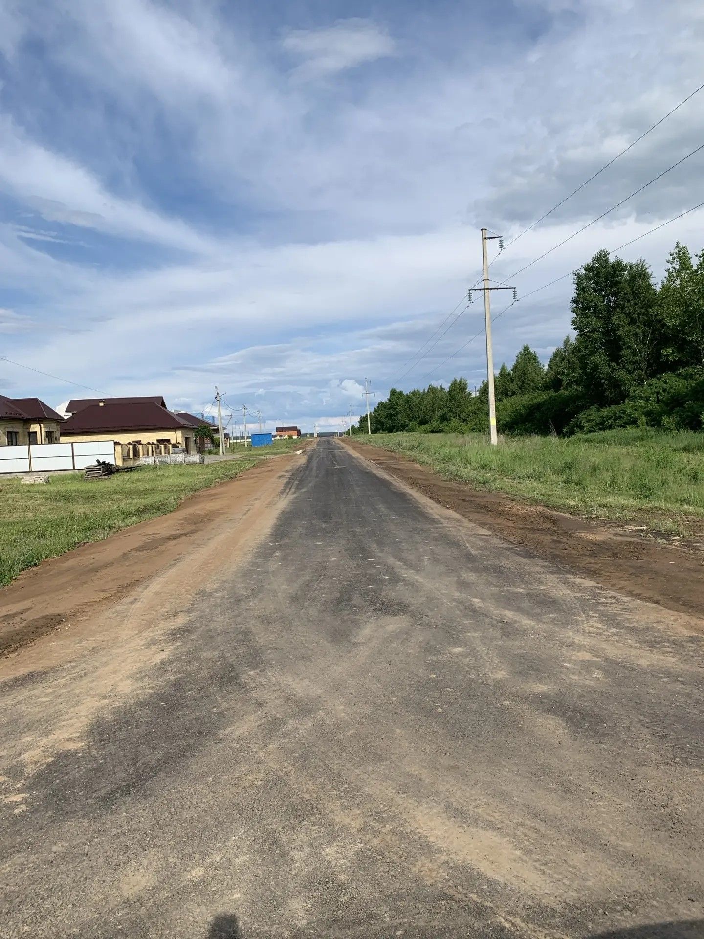У жителей райцентровской улицы Шагвалиева появилась асфальтированная дорога