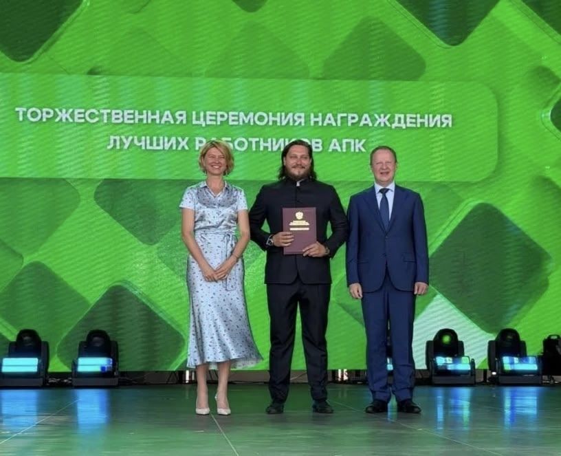 Генеральный директор ГК «Красный Восток» Адель Хайруллин  удостоен Благодарности Минсельхоза России
