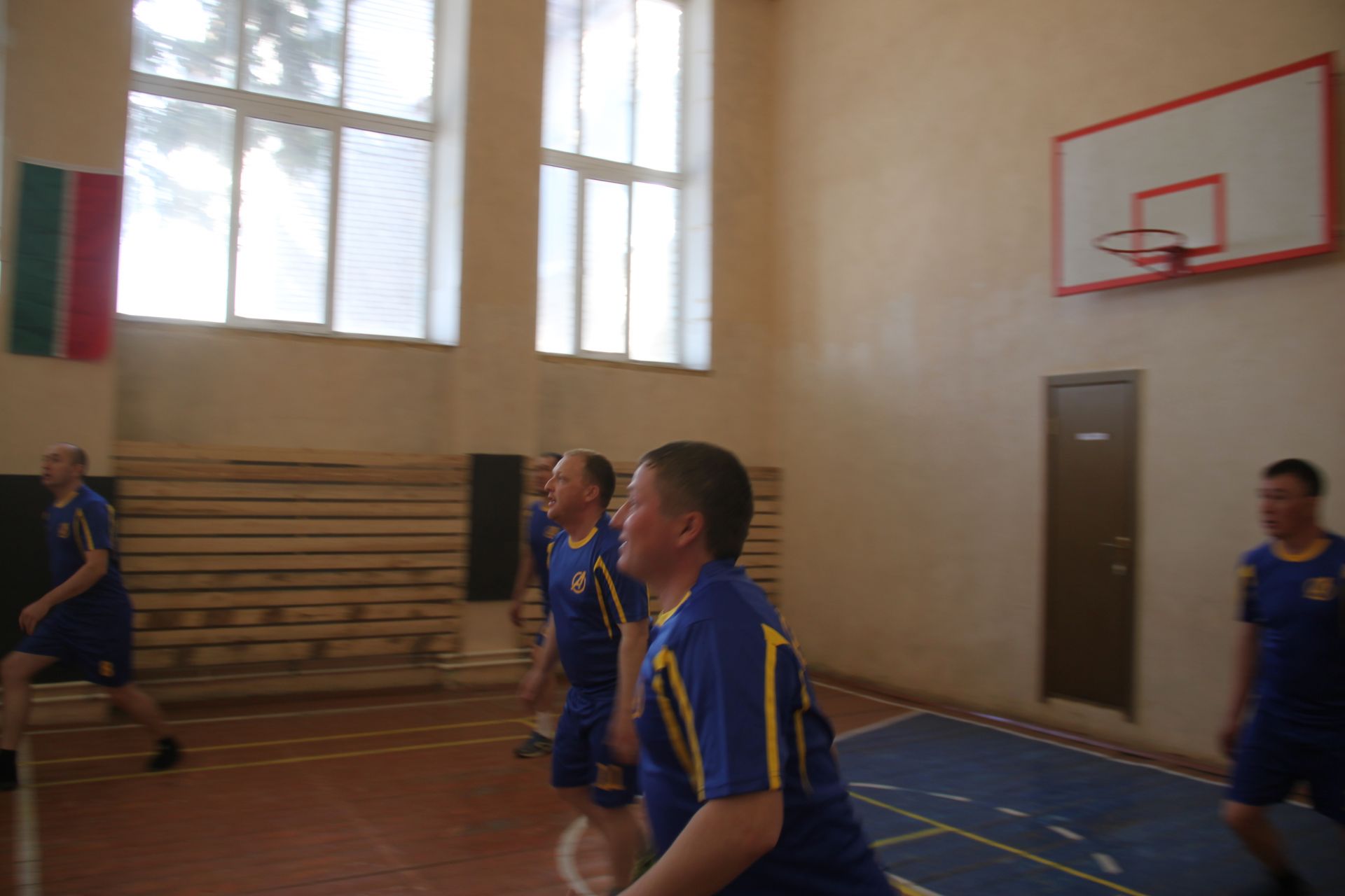 Алпар урта мәктәбендә волейбол буенча турнир