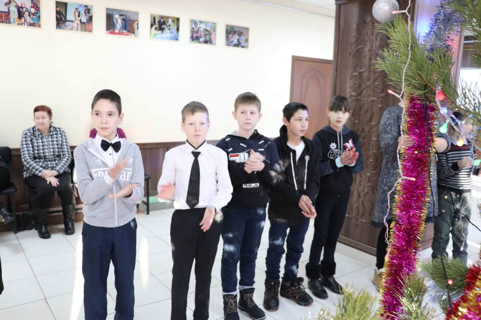 Дети с ограниченными возможностями стали гостями Новогодней елки