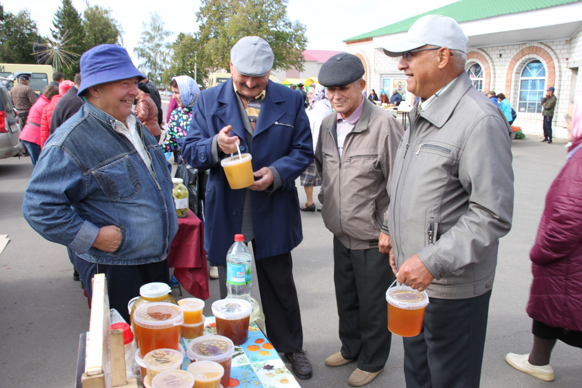 Празничная ярмарка