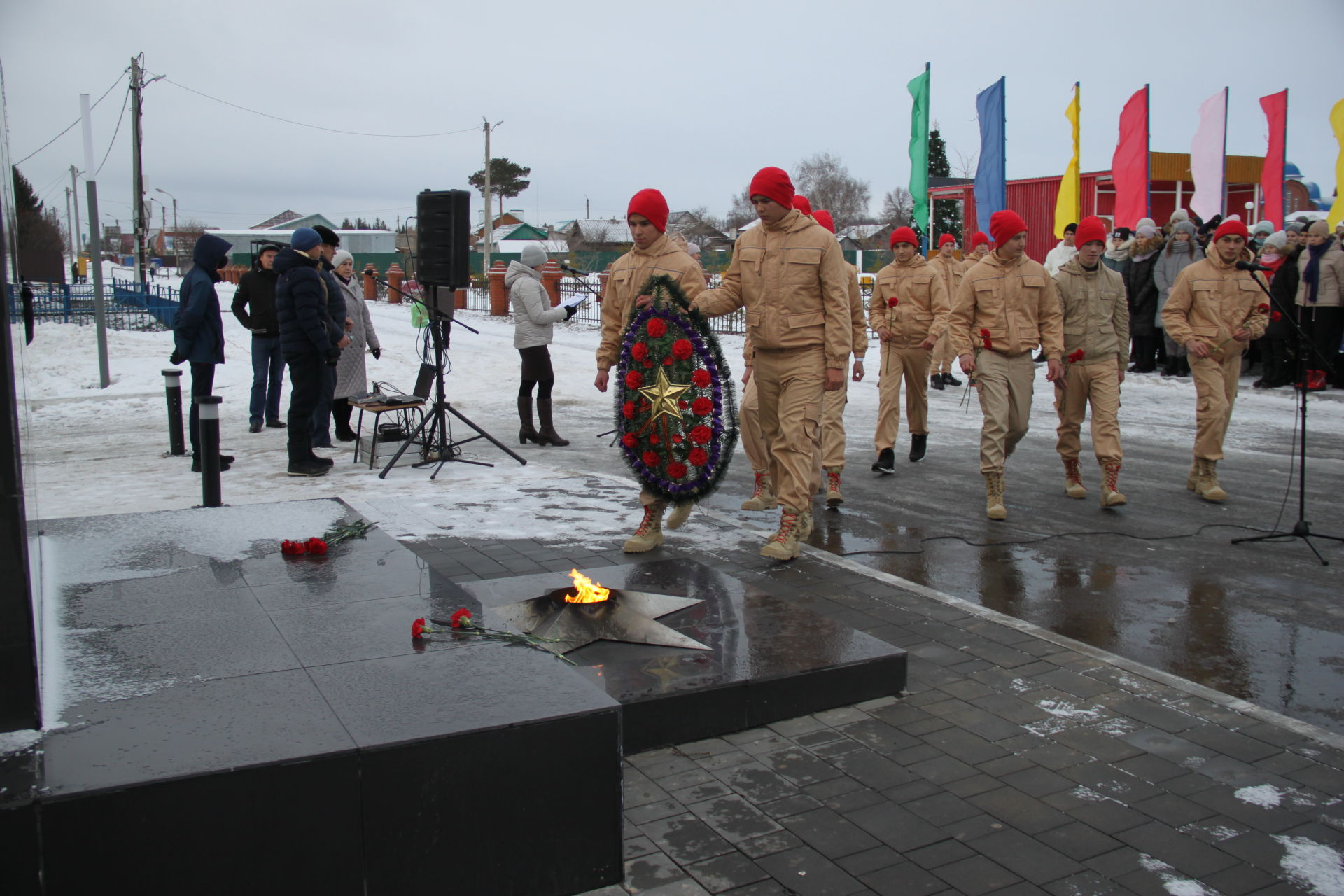 Митинг у памятника Неизвестному солдату