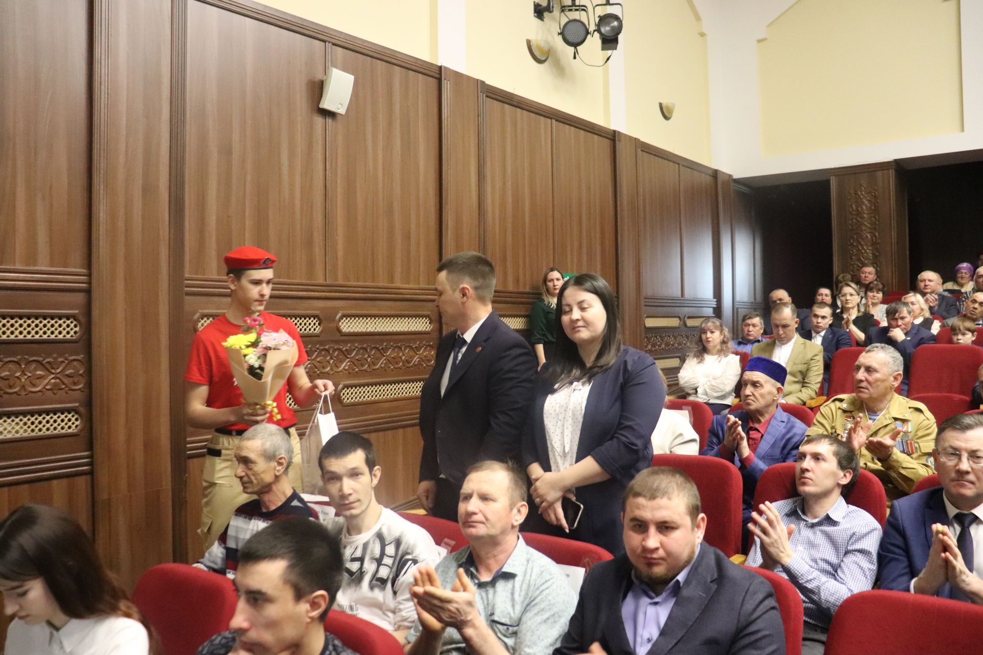 С рабочим визитом в Алькеевский район приехал премьер-министра РТ Василь Шайхразиев