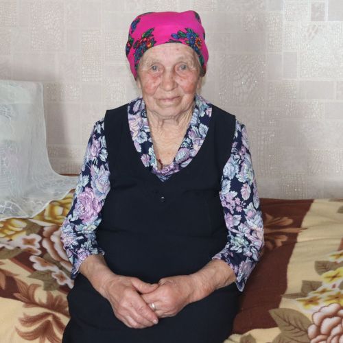 Түбән Кәчи авылында яшәүче Лидия Световидова 90 яшь тулуын билгеләп үтте