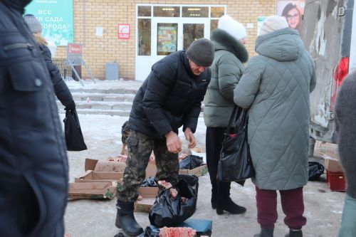 В Алькеевском районе состоялась предновогодняя ярмарка