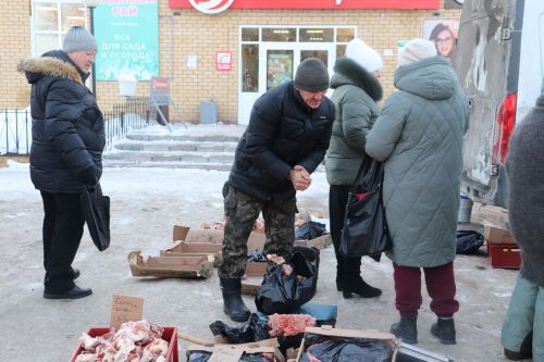 В Алькеевском районе состоялась предновогодняя ярмарка