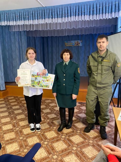 Ученикам Юхмачинской школы вручили грамоты