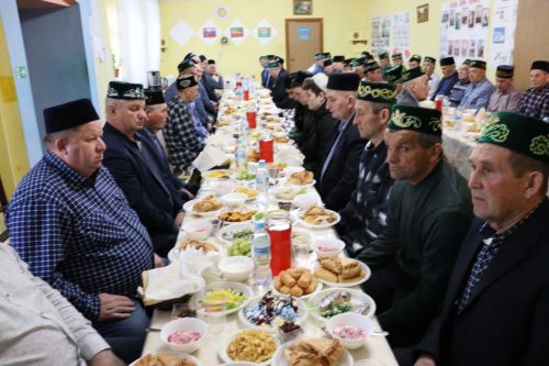 Фоат Вәлиев: “Тынычлык теләп, догалар кылыйк”