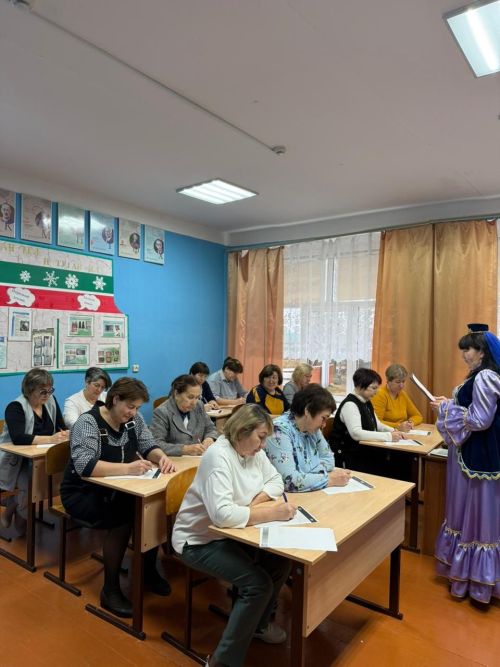 Чуаш Кичүе урта мәктәбендә  «Татарча диктант» акциясе узды
