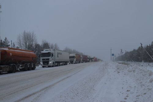 Әлки районында, буран булу сәбәпле, зур йөк автомобилләренә юл ачылды