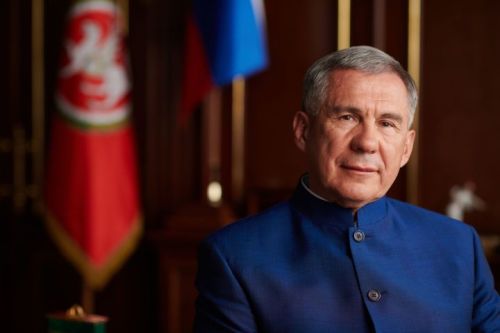 Татарстан Республикасы Рәисе Рөстәм Миңнеханов  Ураза бәйрәме белән котлый