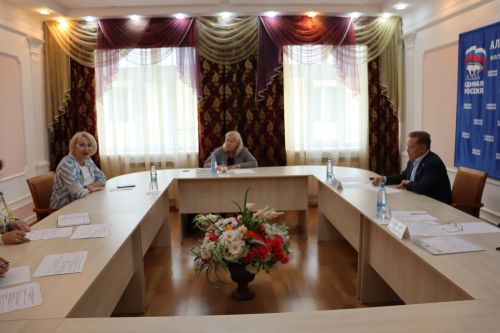 ӘЛКИ РАЙОНЫ: “Тиешле түләүләрне тиененә кадәр алырлар”