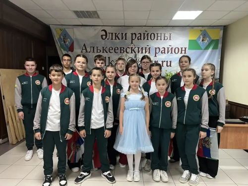 Спортсмены и артисты Алькеевского района подарили землякам концерт