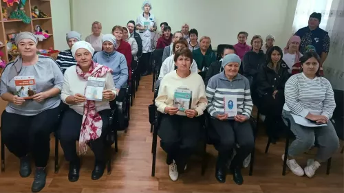 Опасные болезни у пожилых научили распознавать соцработников района