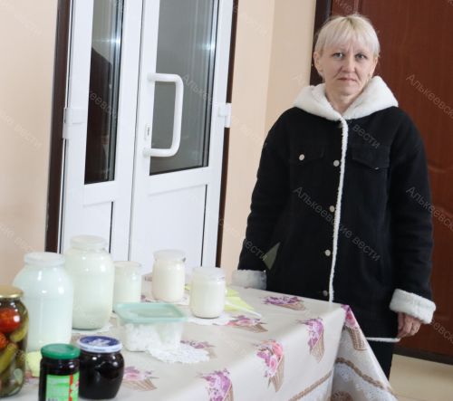 Түбән Колчурино авылында яшәүче Оксана Смирнова шәхси ярдәмче хуҗалык алып бара