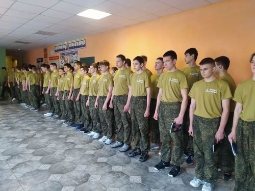 Әлки районы укучылары «Ватан» үзәгендә хәрби-укыту җыеныннан кайтты