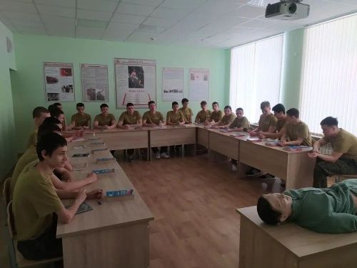 Әлки районы укучылары «Ватан» үзәгендә хәрби-укыту җыеныннан кайтты