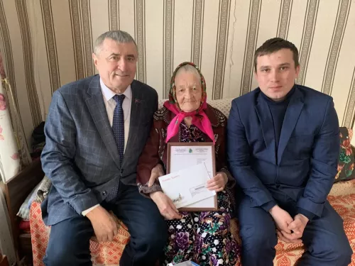 “Картаерга вакыт юк”, 94 яшен тутырган Нина Абрамова шулай ди