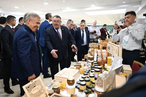 Әлкилеләр эшмәкәрләр җыенында катнашты