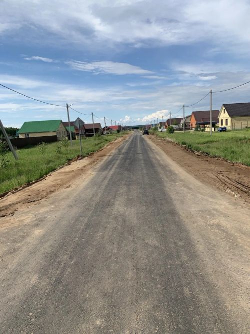 У жителей райцентровской улицы Шагвалиева появилась асфальтированная дорога
