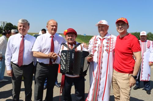 Геннадий Зюгановны Әлки җирендә каршыладык