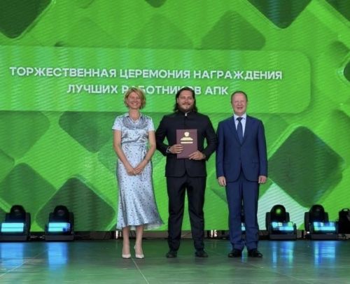 Генеральный директор ГК «Красный Восток» Адель Хайруллин  удостоен Благодарности Минсельхоза России