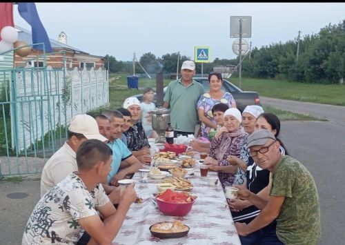 Төгәлбай авылында урам бәйрәме узды