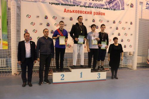 Айрат Хәйруллин истәлегенә багышланган билбау белән көрәш буенча республика турниры