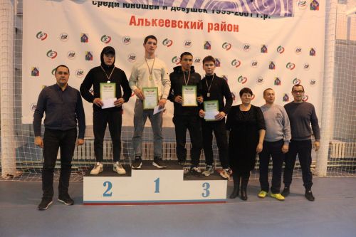 Айрат Хәйруллин истәлегенә багышланган билбау белән көрәш буенча республика турниры