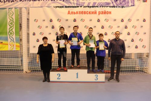 Айрат Хәйруллин истәлегенә багышланган билбау белән көрәш буенча республика турниры
