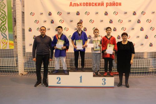 Айрат Хәйруллин истәлегенә багышланган билбау белән көрәш буенча республика турниры
