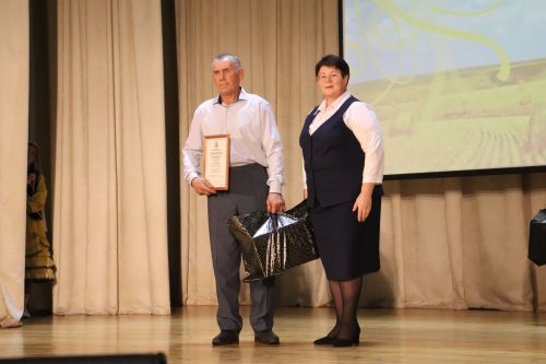 Әлкинең алдынгы авыл хуҗалыгы хезмәткәрләре слеты