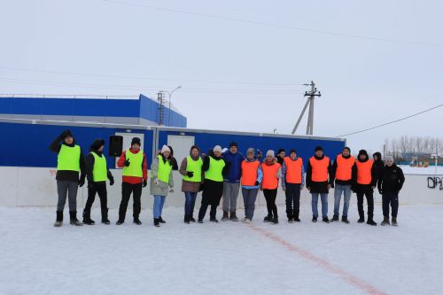 Футбол на льду среди молодежи