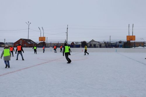 Футбол на льду среди молодежи