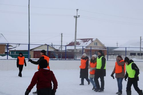 Футбол на льду среди молодежи