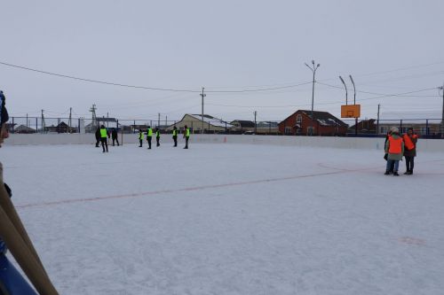 Футбол на льду среди молодежи
