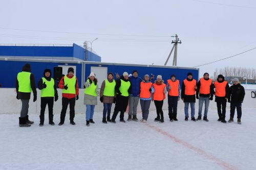 Яшьләр “Алинә” спорт залы янындагы шугалакка җыелды