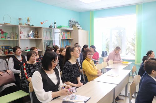 Нәби Дәүли исемендәге гимназиядә семинар үтте